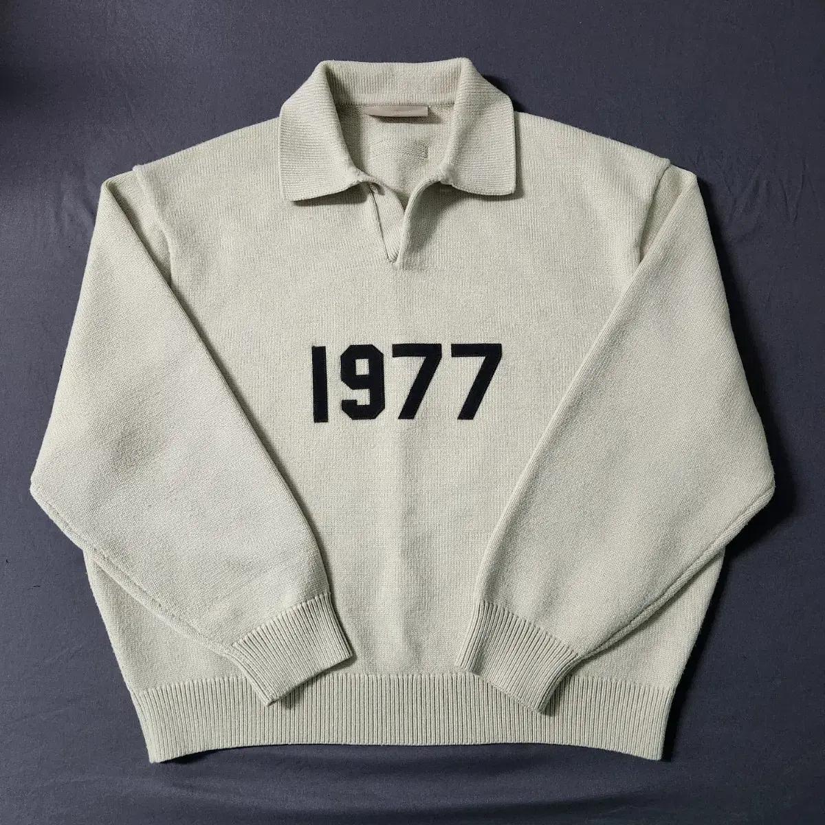 피어오브갓 에센셜 1977 니트 롱슬리브 폴로 위트