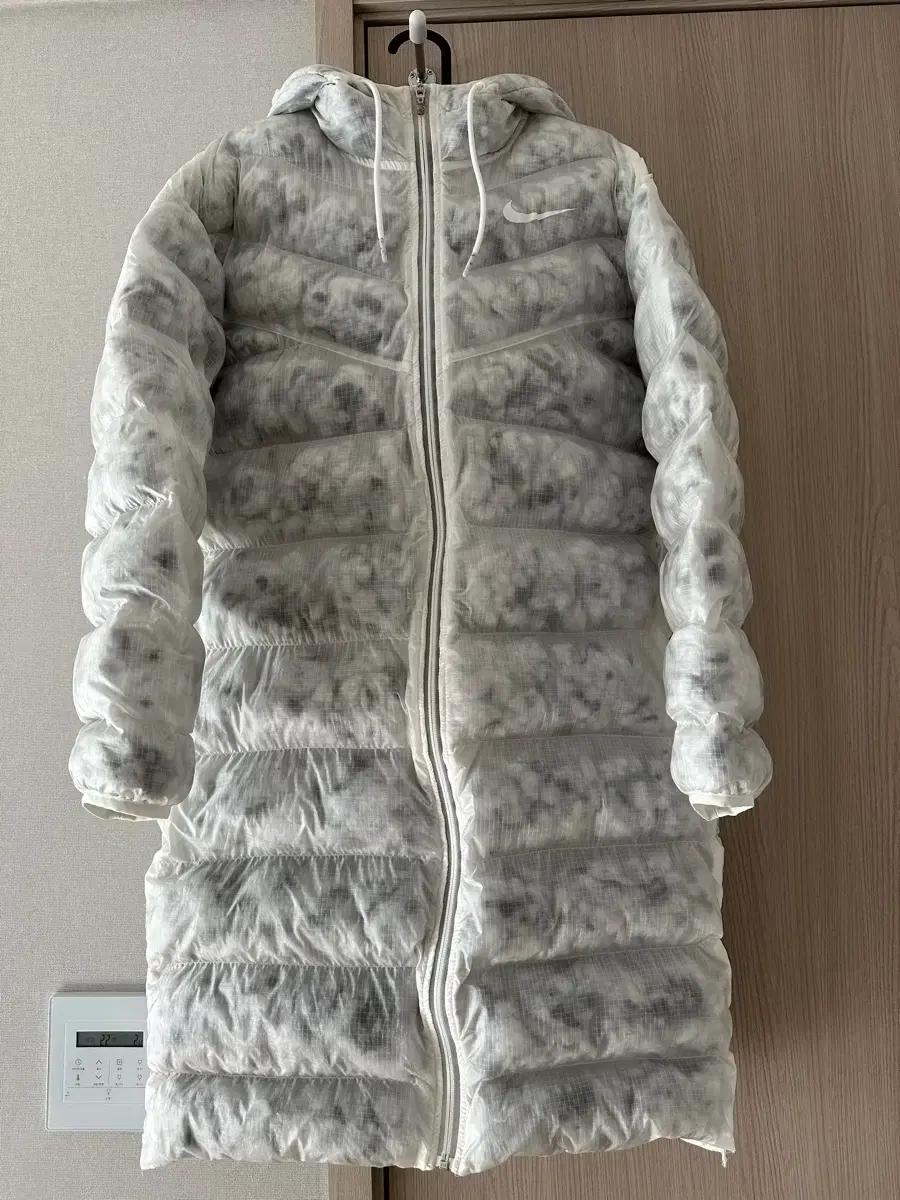 나이키 우먼스 롱패딩 합성 필 파카 S사이즈