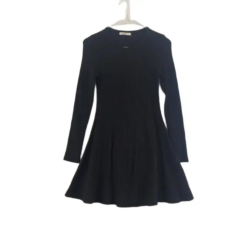 LAP 여FREE 블랙 플레어 니트 원피스 K7211