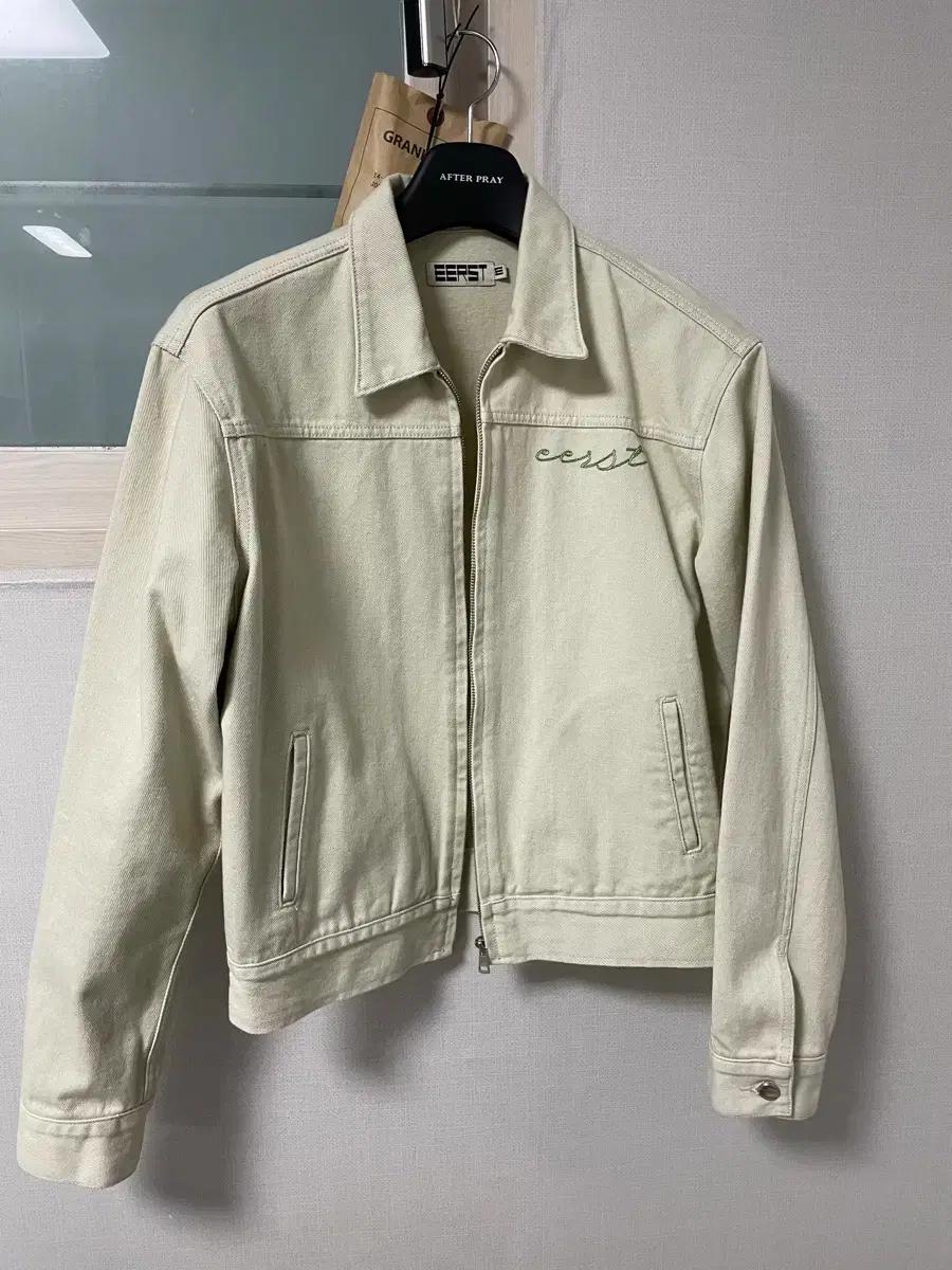 eerst 이어스트 자켓