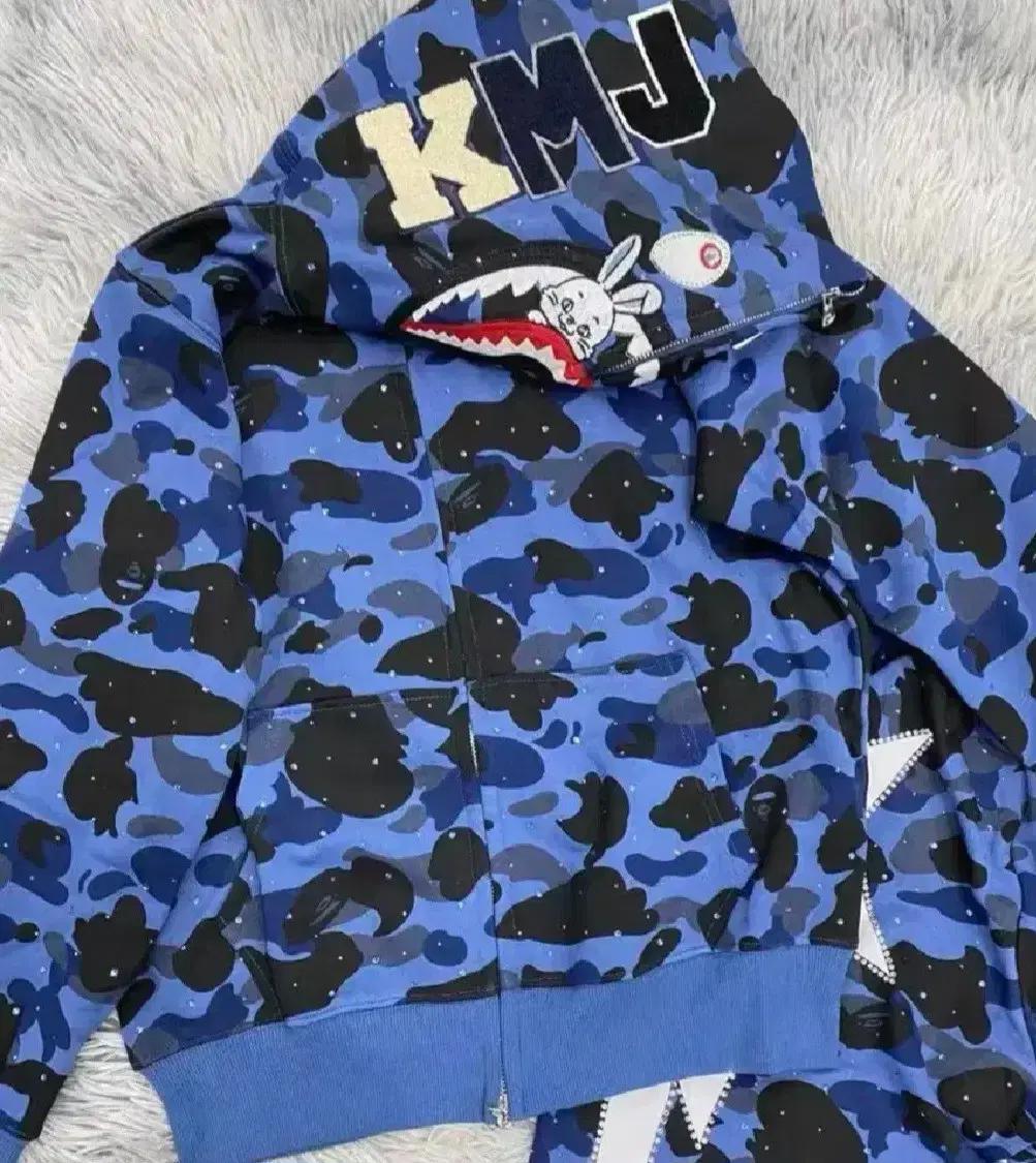 뉴진스 커스텀 베이프 후디