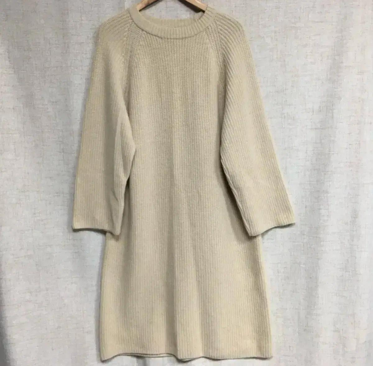 스튜디오톰보이 루즈핏 니트 원피스 free