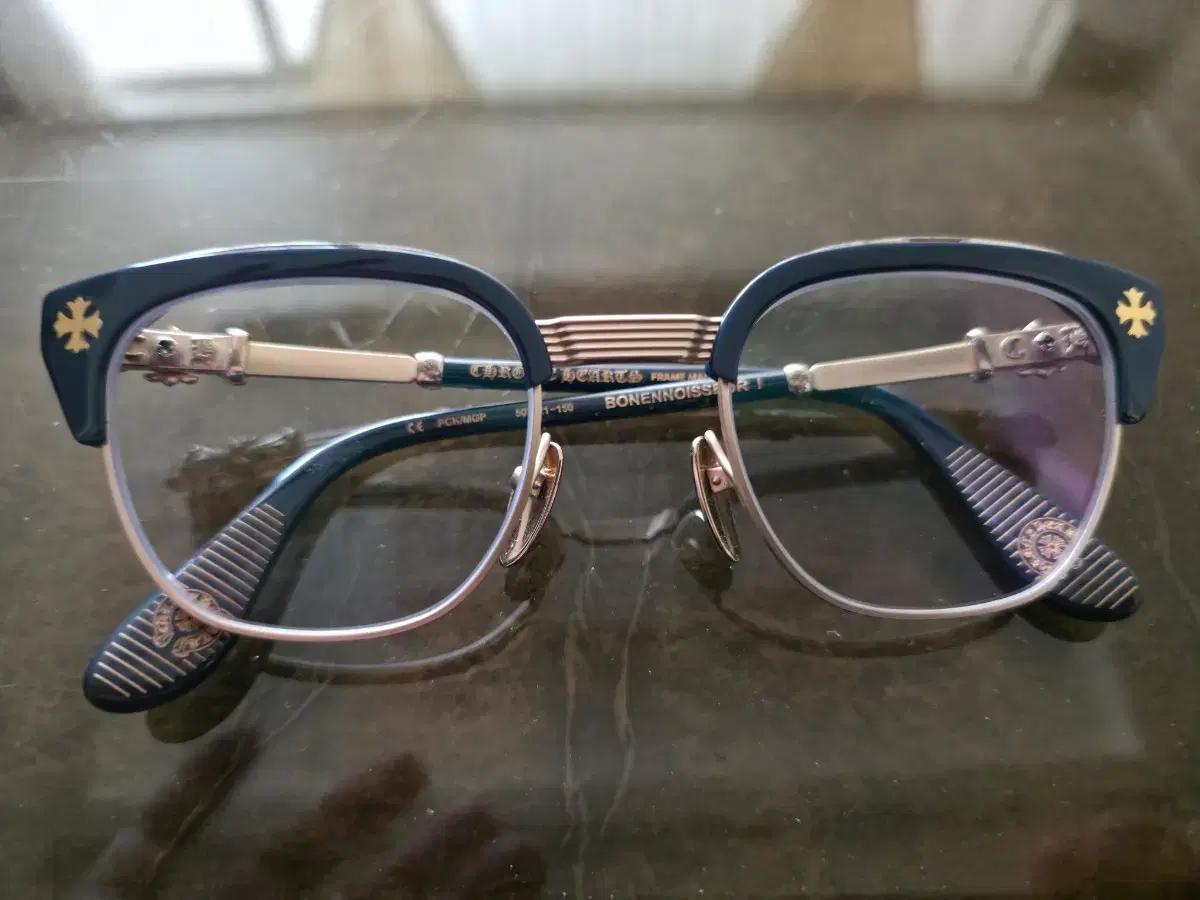 크롬하츠 보넨노이슈어2 피콕블루 판매합니다