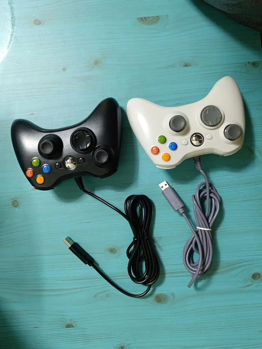 Xbox 360 호환 유선 컨트롤러 블랙/화이트