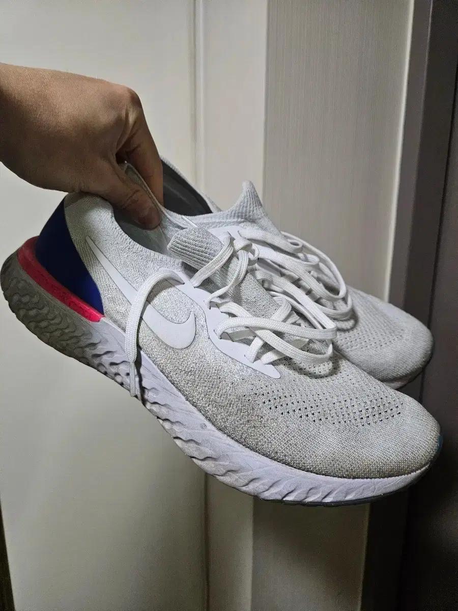 (285) 나이키 에픽리액트 플라이니트 화이트 스페셜 패키지 이상화 신발