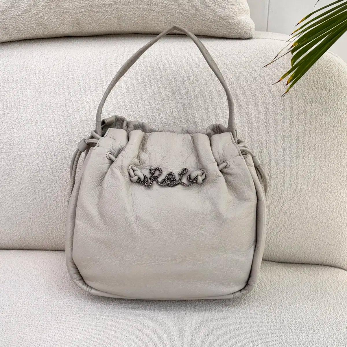 루즈앤라운지 피오레 M 토트백 RA2E3ABG102W