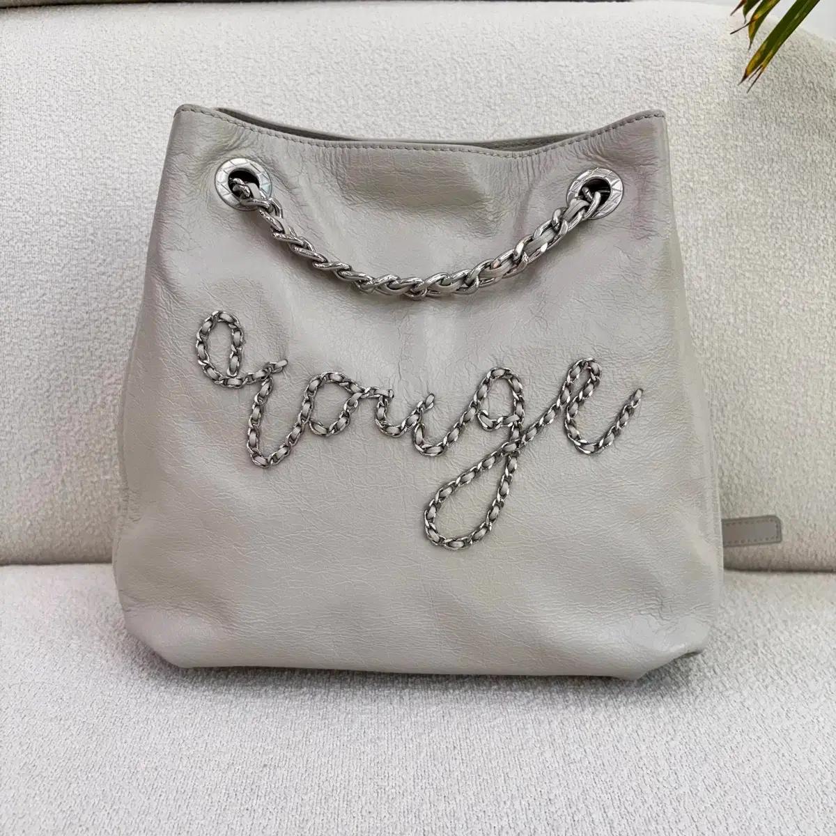 루즈앤 라운지 로고 체인 S 숄더백 RA2E3ABG591K