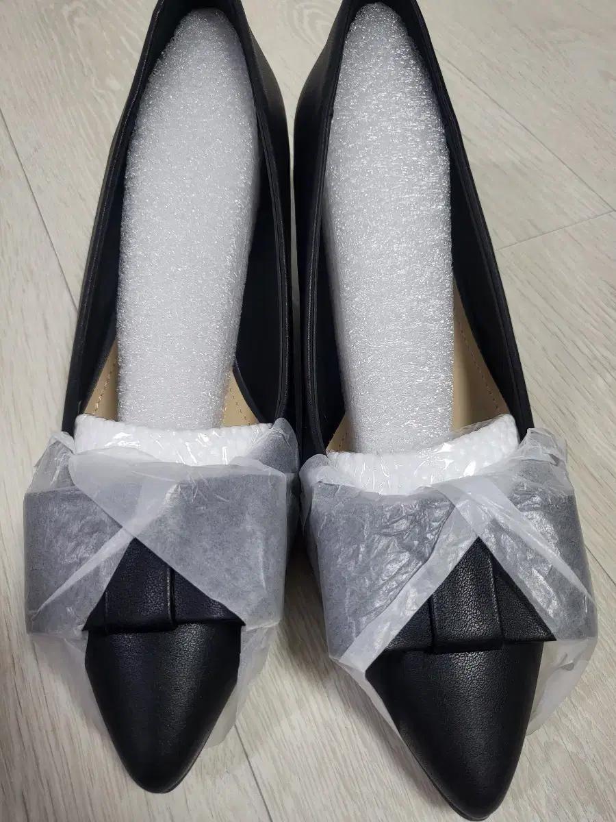 블랙 리본 장식 여성 펌프스힐 240 새상품 4센치