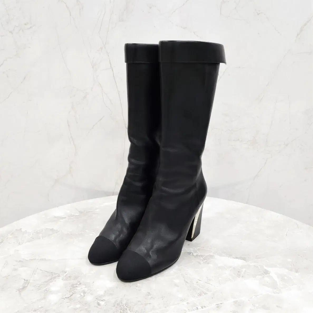 39 / 샤넬 블랙 레더 롱 부츠