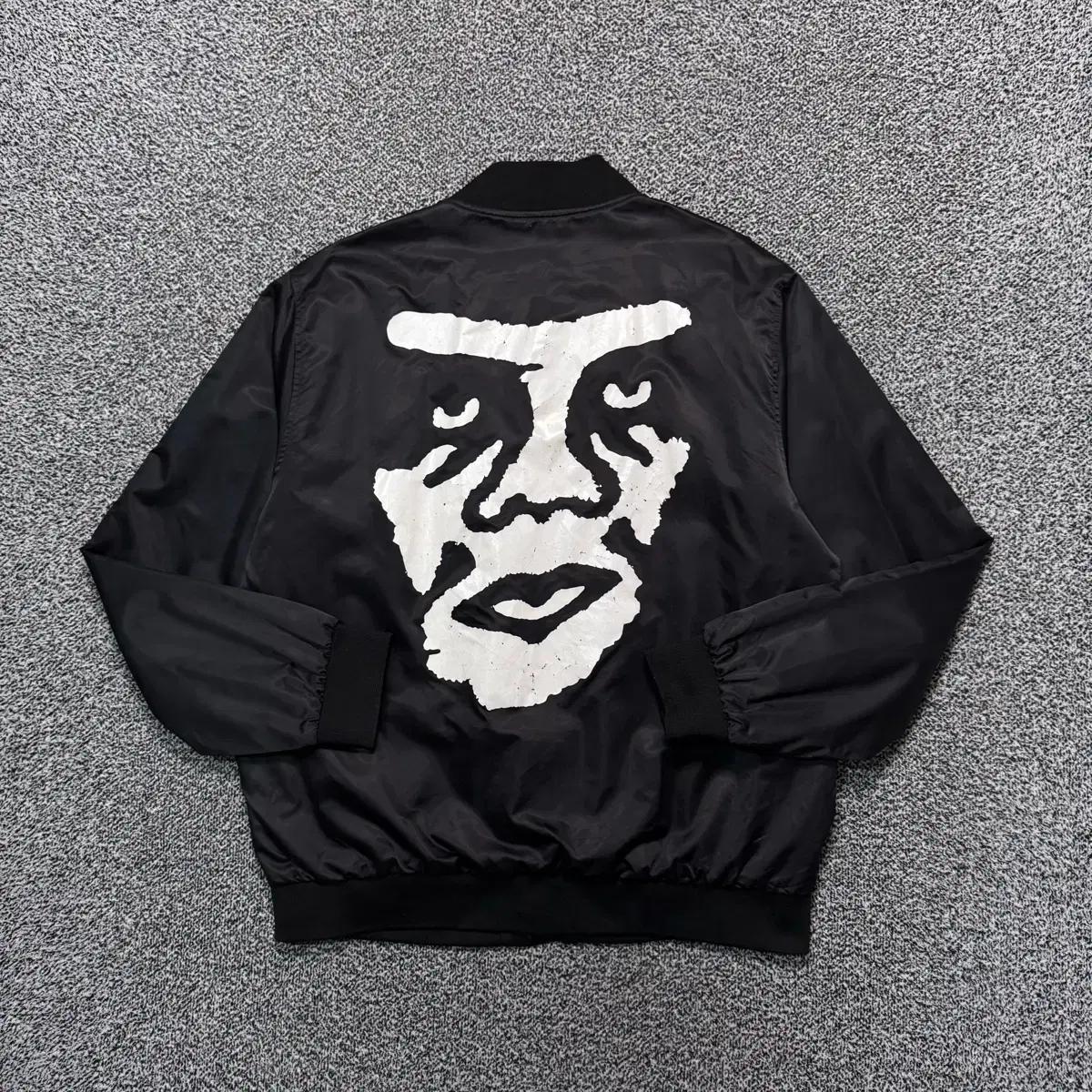 Name : 오베이 후면 빅로고 크리퍼 빈티지크랙 코치자켓 :)