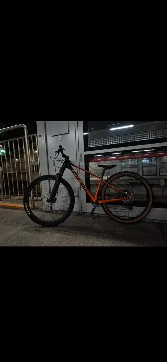 자이언트xtc어드밴스2 풀카본 mtb 급처