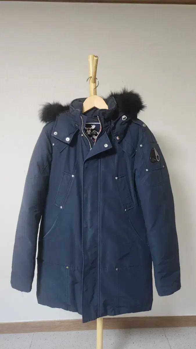 무스너클 남성 구스패딩