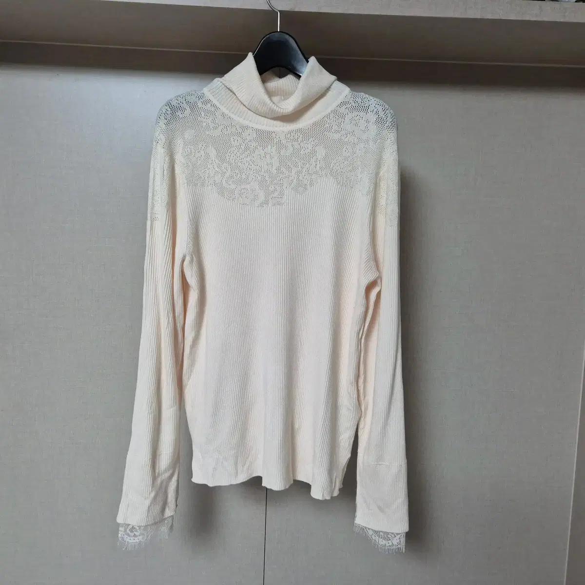 77-88)폴앤조 여성 얇은 터틀넥 레이스 긴팔 니트