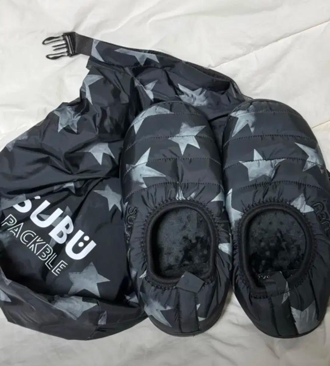 SUBU 패커블 룸슈즈 블랙 별무늬