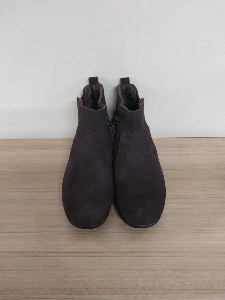 여성 베어파우 HOLLIE 첼시 부츠 (230)