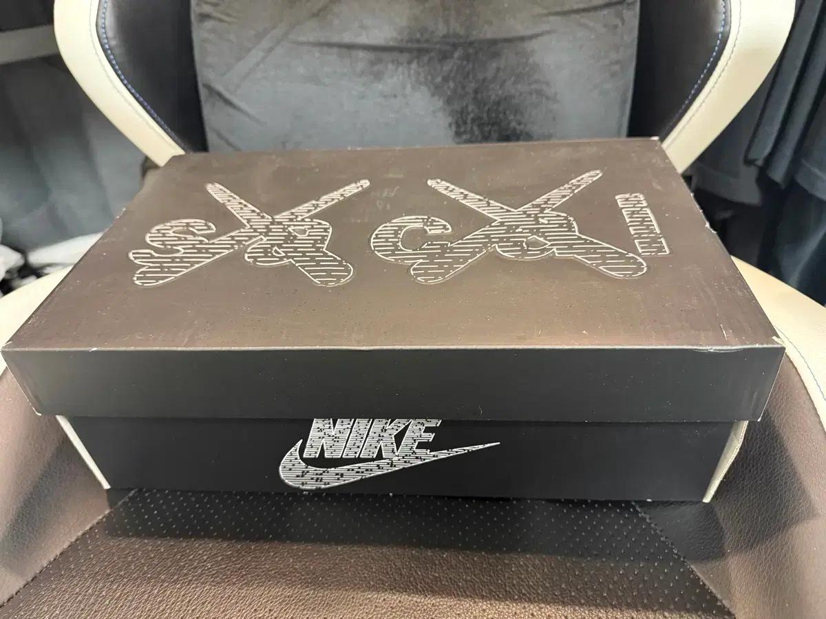 나이키x사카이x카우스 블레이저 로우 260