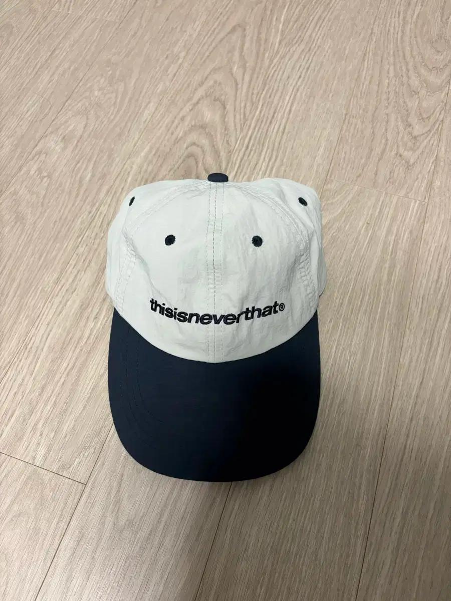 디스이즈네버댓 배색 나일론 볼캡