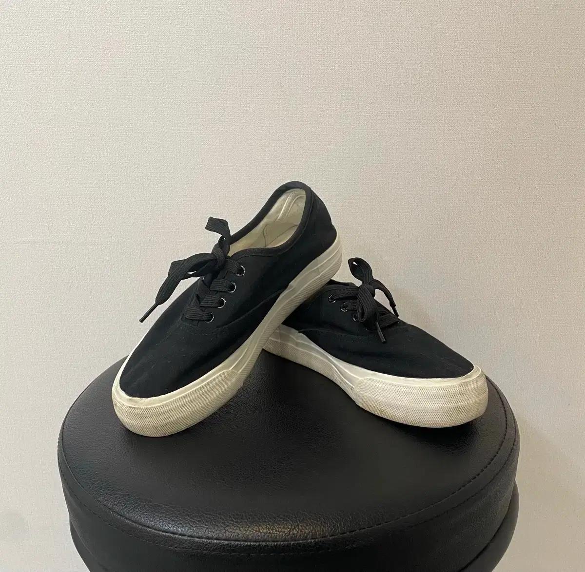 여성 블랙 스니커즈 운동화 235