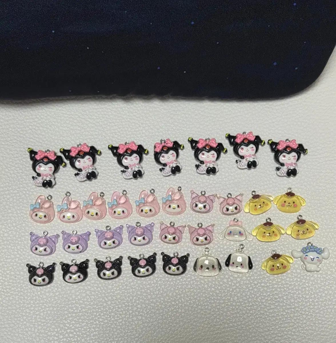 산리오 캐릭터 DIY 파츠 세트