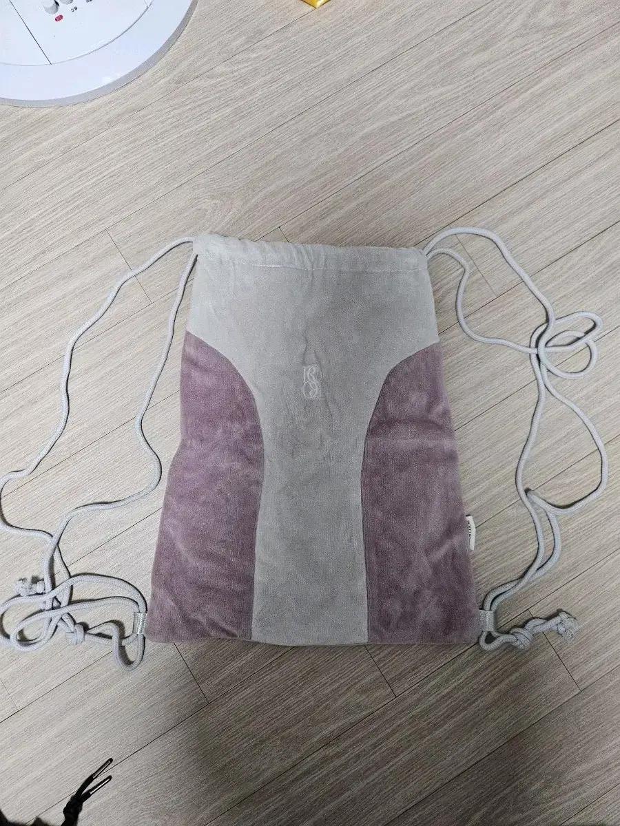 로씨로씨 스트링백