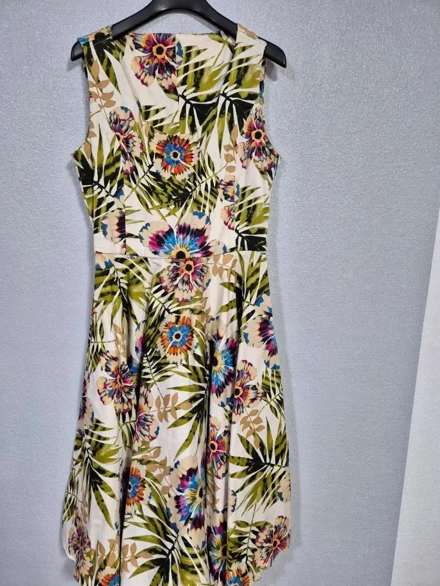 플라워 패턴 민소매 원피스 55