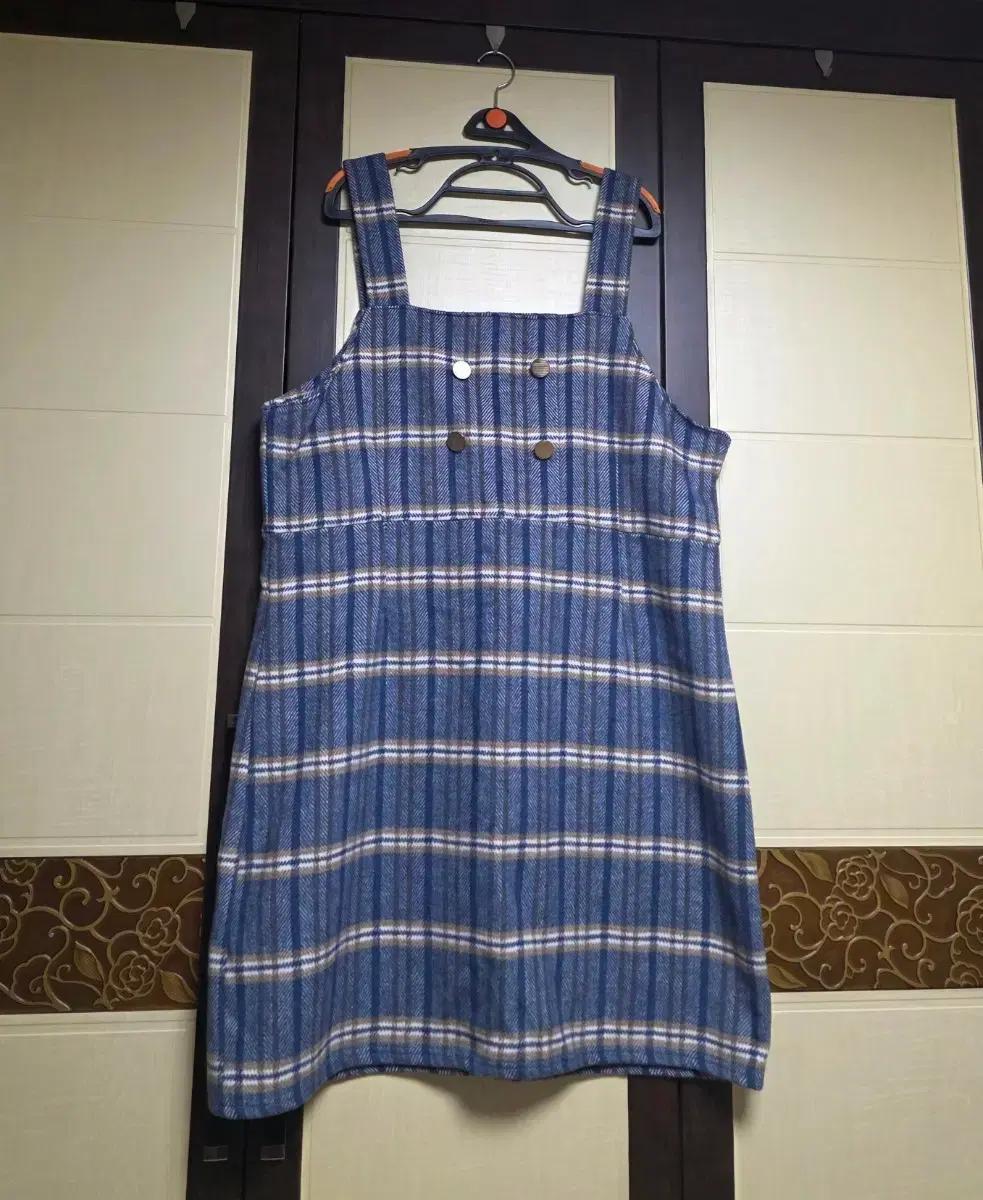 블루 체크 멜빵 미니 원피스