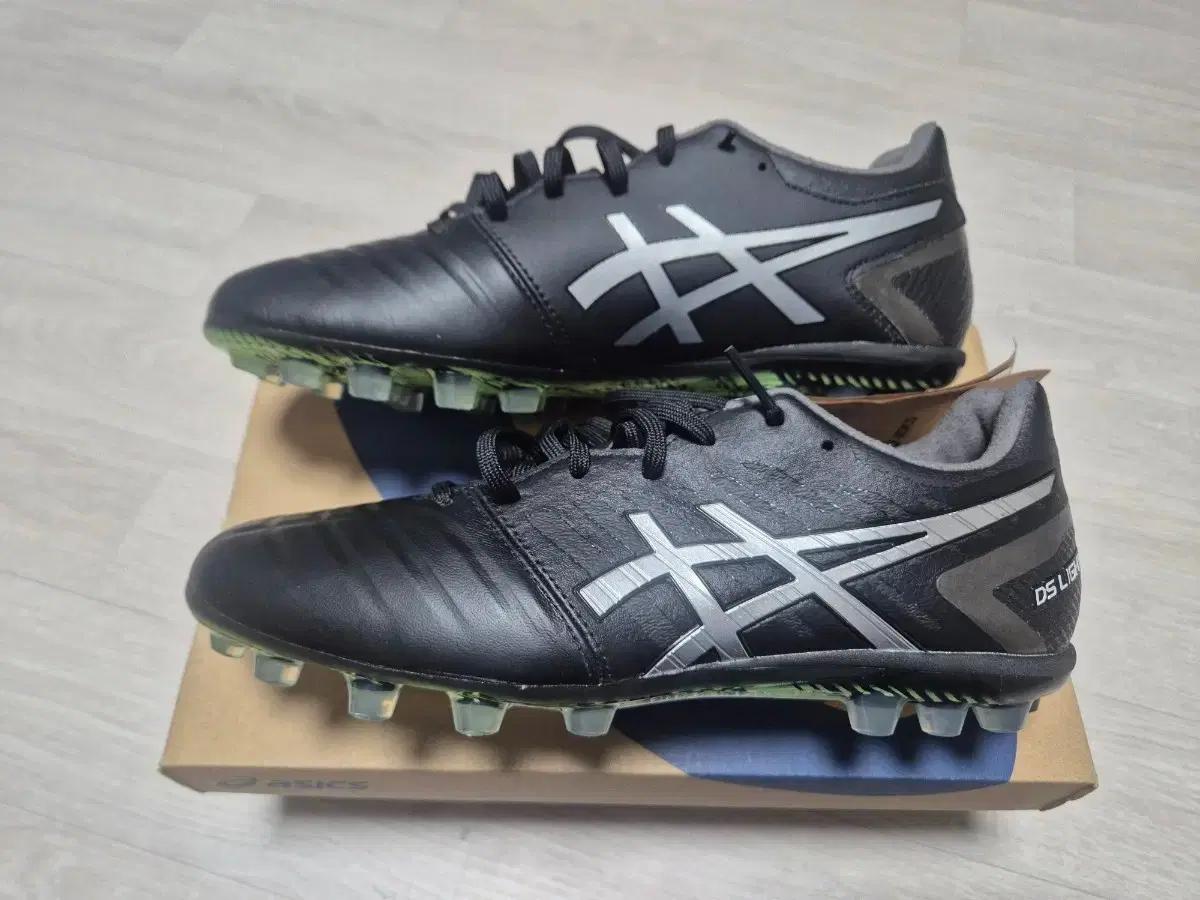 아식스 DS Light ag 축구화