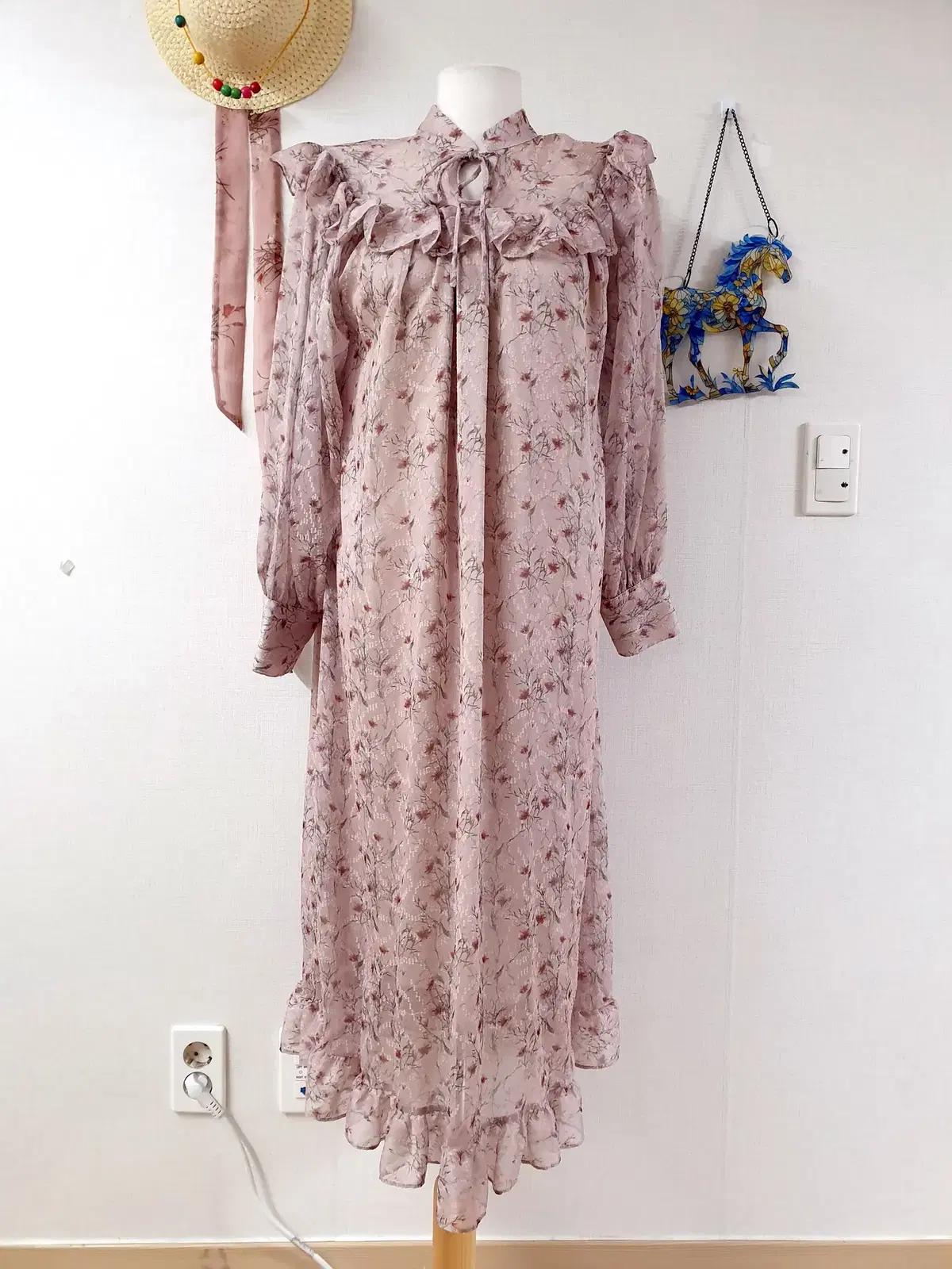 밀크코코아 잔꽃무늬 자가드쉬폰 롱원피스 55~88 인디핑크