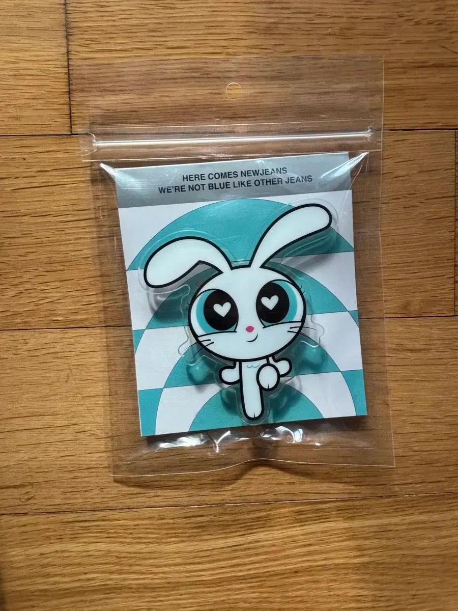 뉴진스 파워퍼프걸 콜라보 버니 아크릴 그립톡