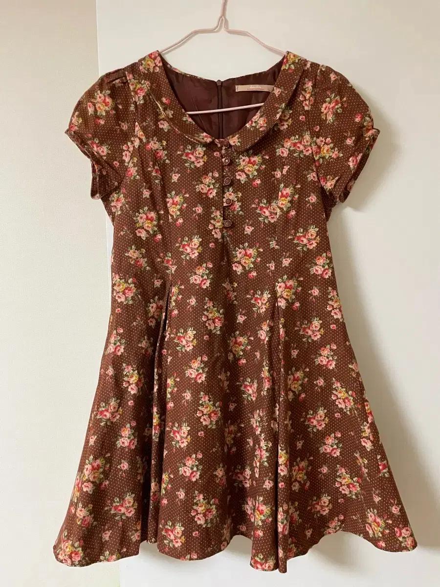 다즐린 dazzlin 가을 꽃무늬원피스