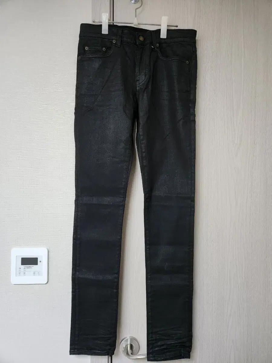 생로랑 퍼머넌트 블랙진