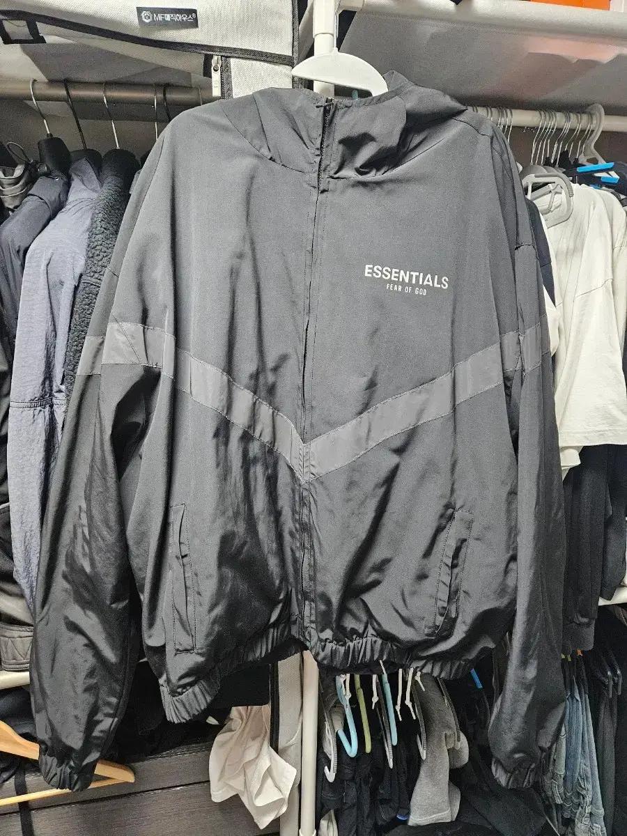 Fear of God Essentials 바람막이 XL