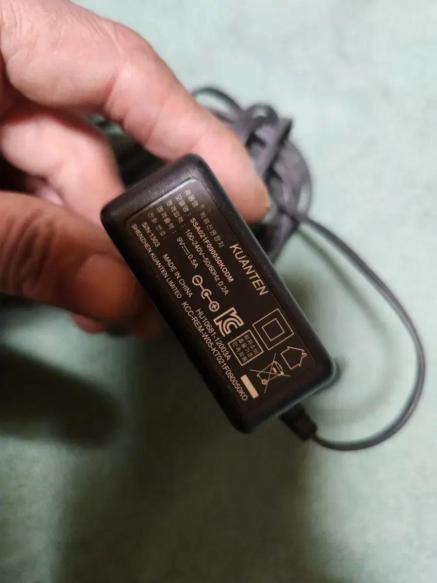 KUANTEN 9V 전원 어댑터 SSA021F090050KODM