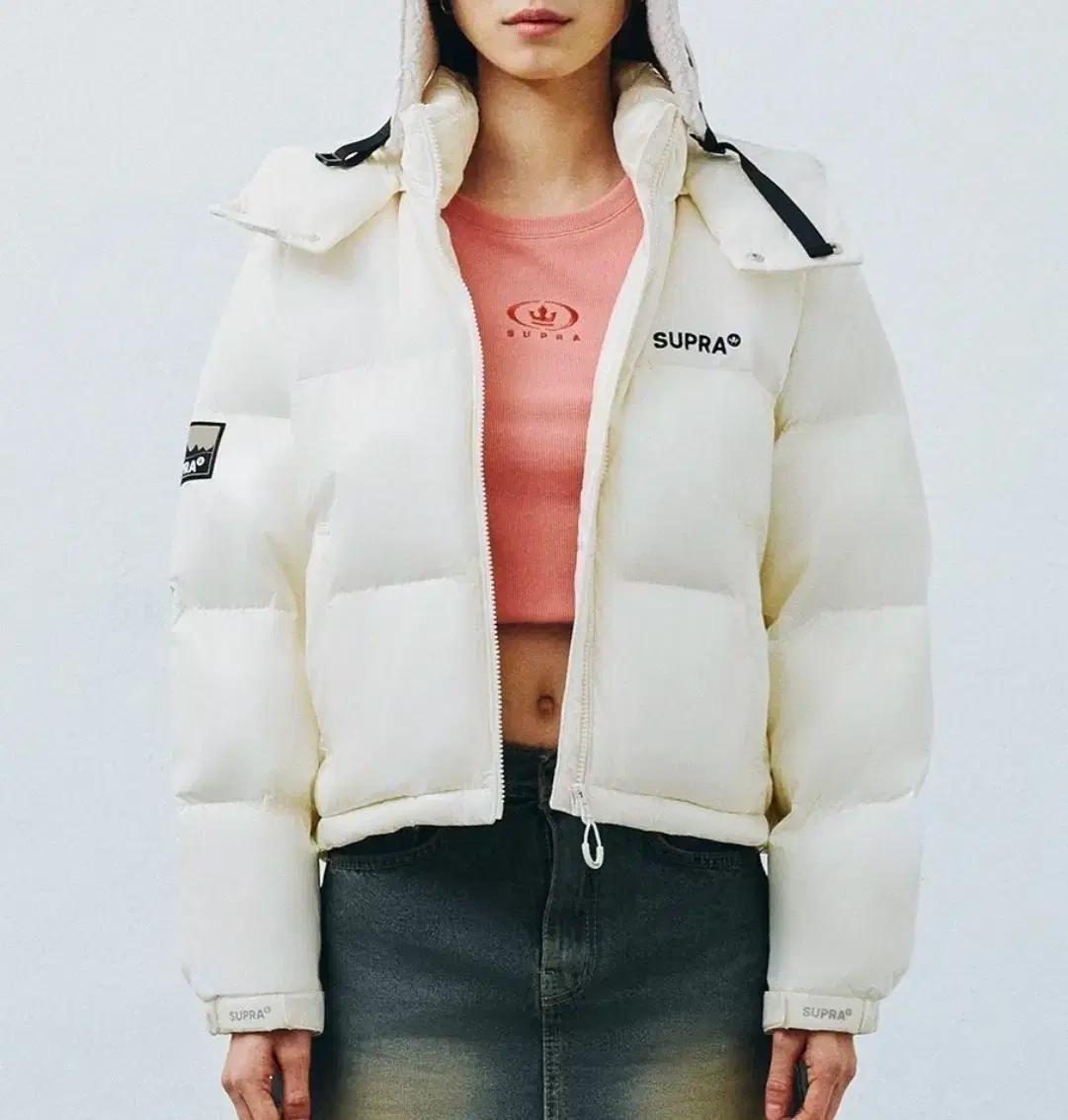 SUPRA 화이트 패딩  팔아요