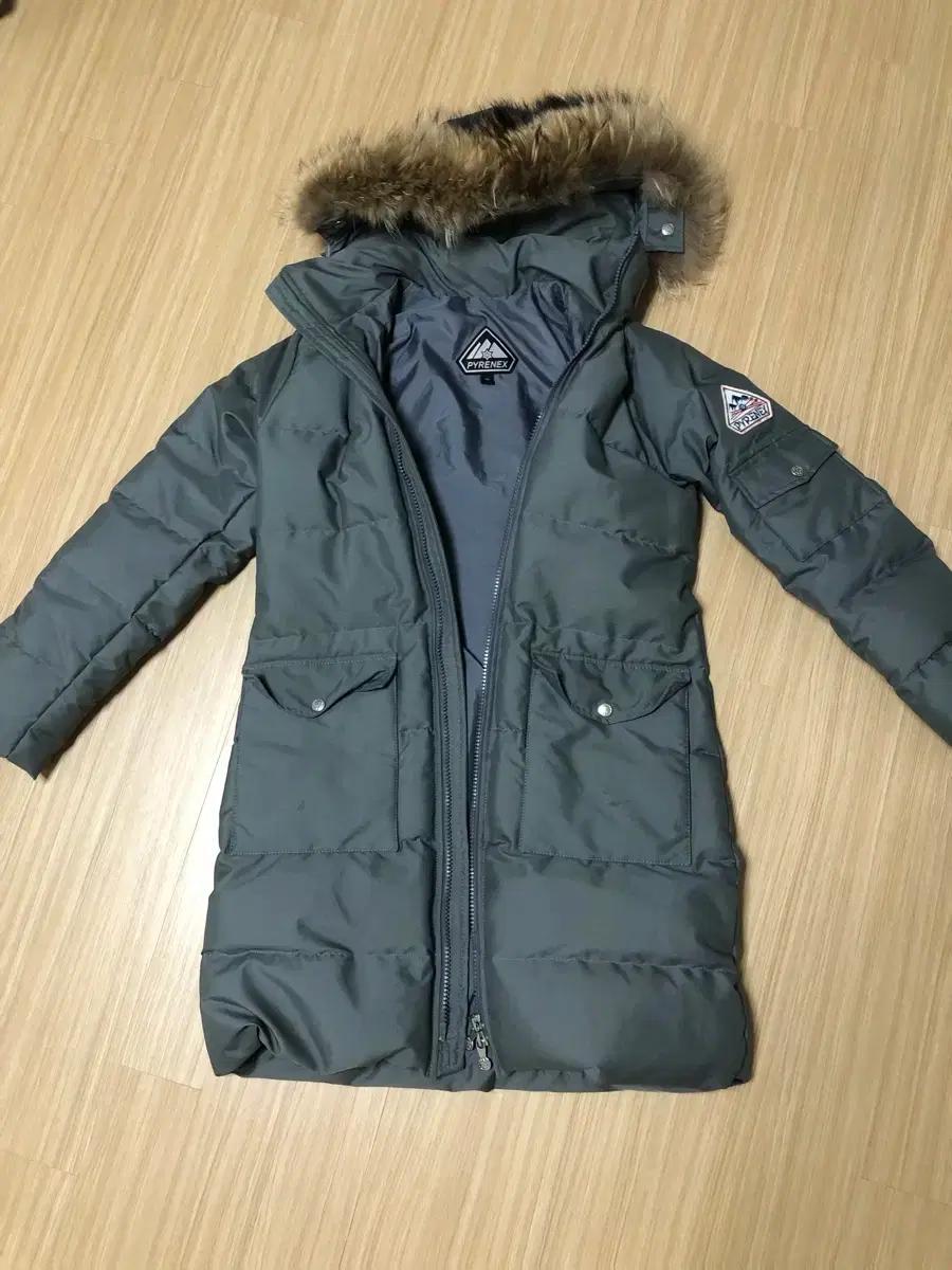 피레넥스 PYRENEX 패딩