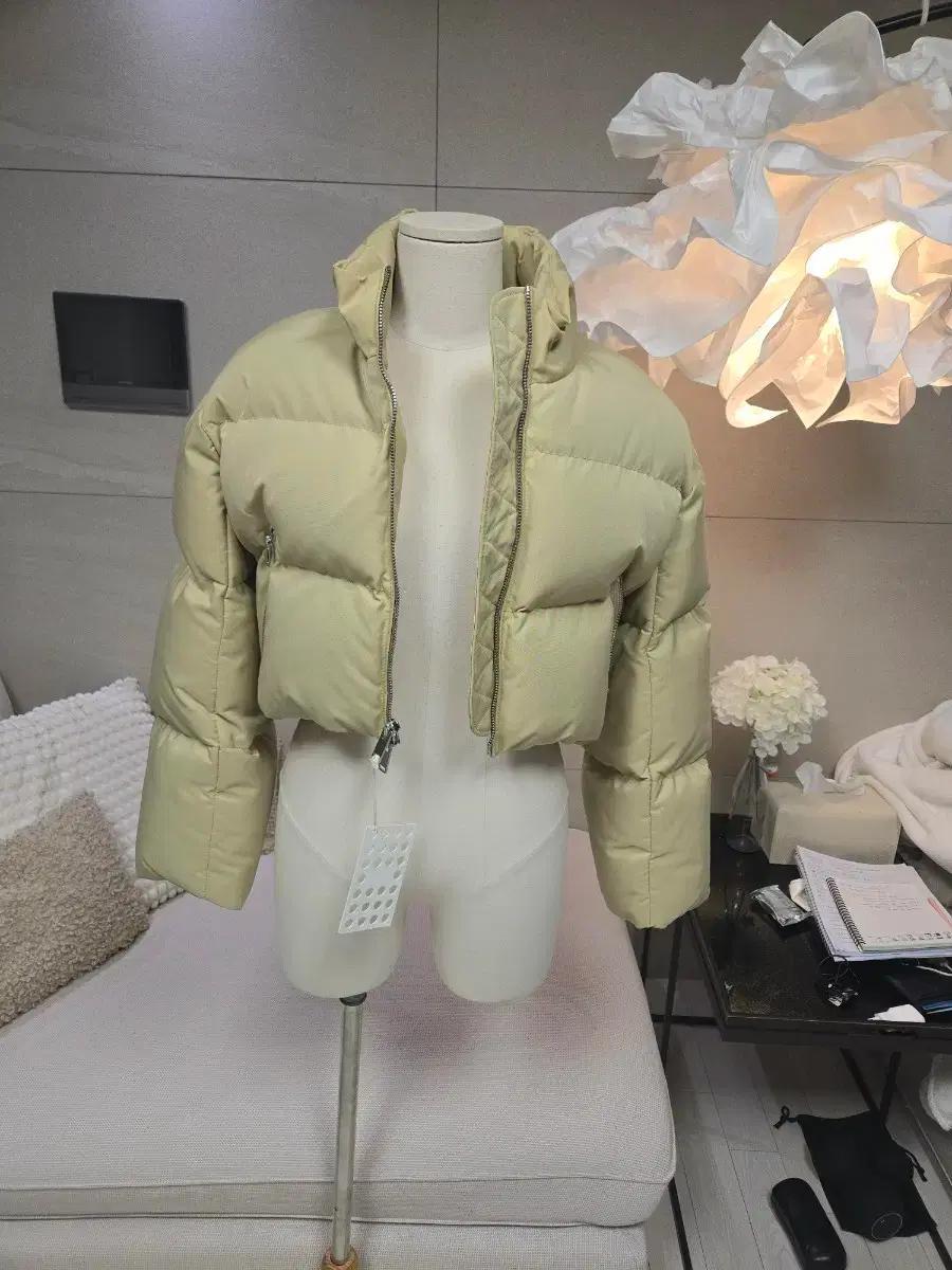 khaite  케이트 크롭 패딩 새상품