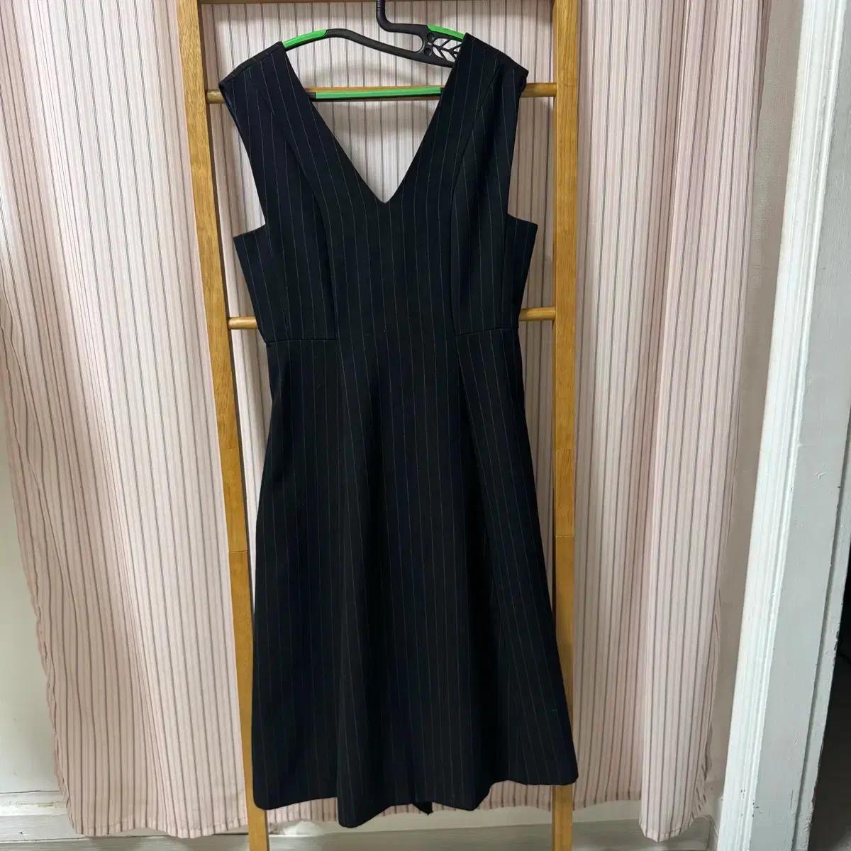 레디투웨어 스트라이프 뷔스티에 플레어 겨울 롱 원피스