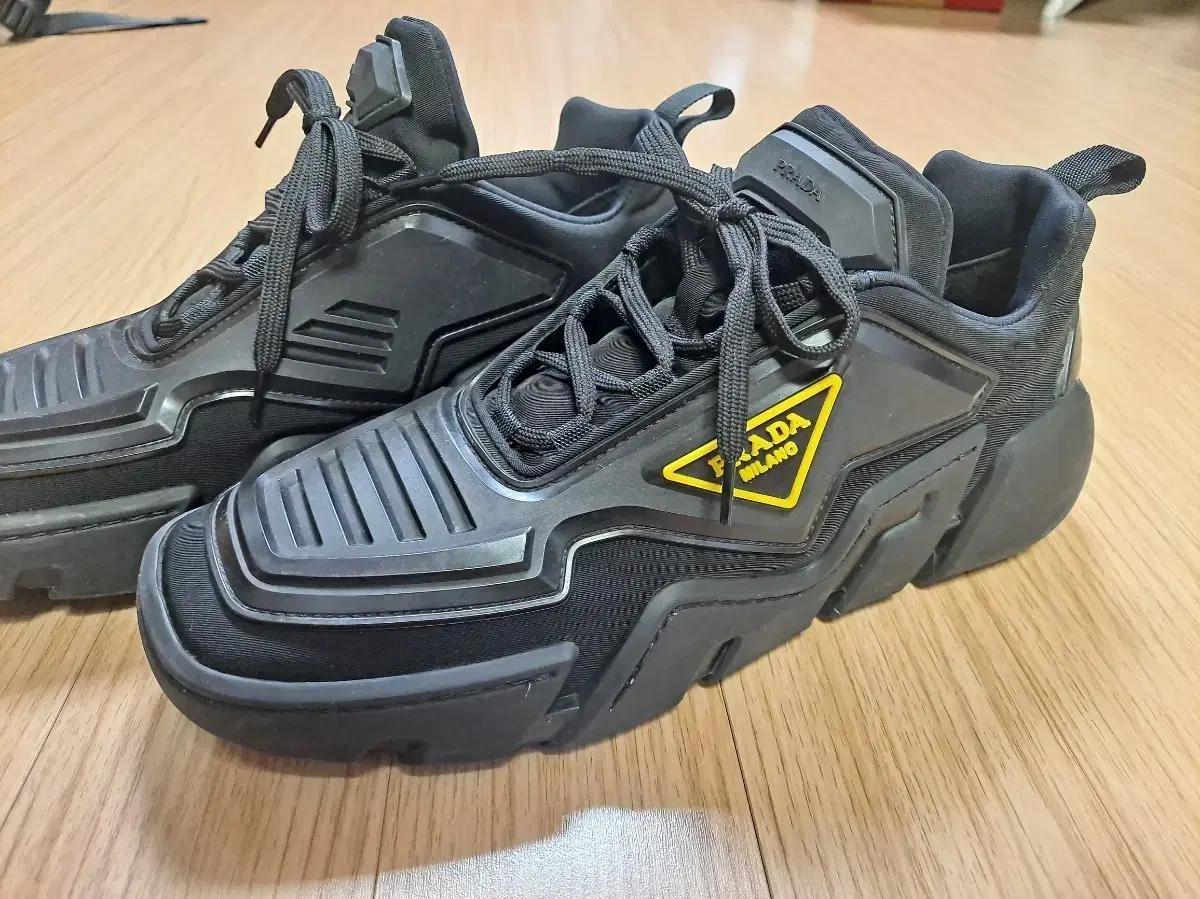 (7) 정품 프라다 테크노 스니커즈