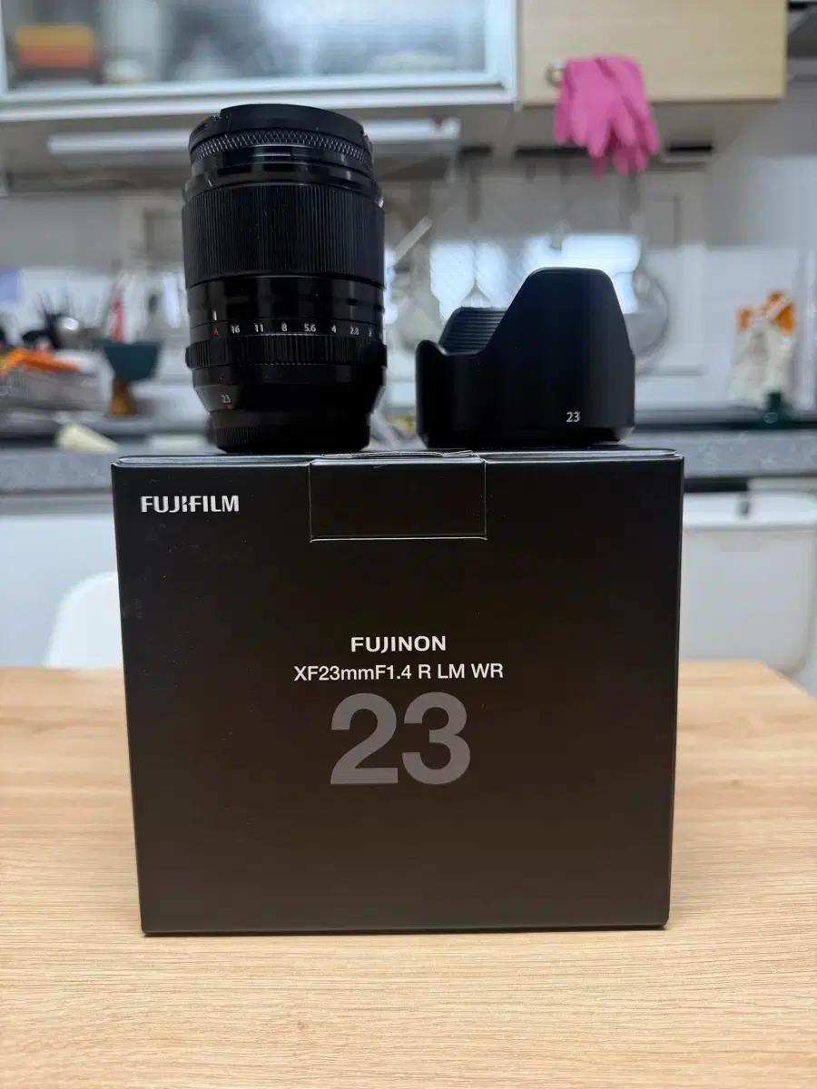 (직거래63만)후지필름 XF23mm F1.4 R LM WR 렌즈
