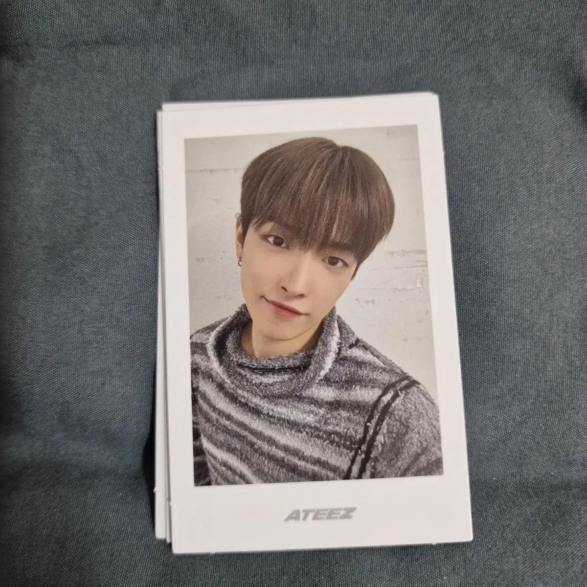 에이티즈 pocaalbum 폴라로이드 홍중