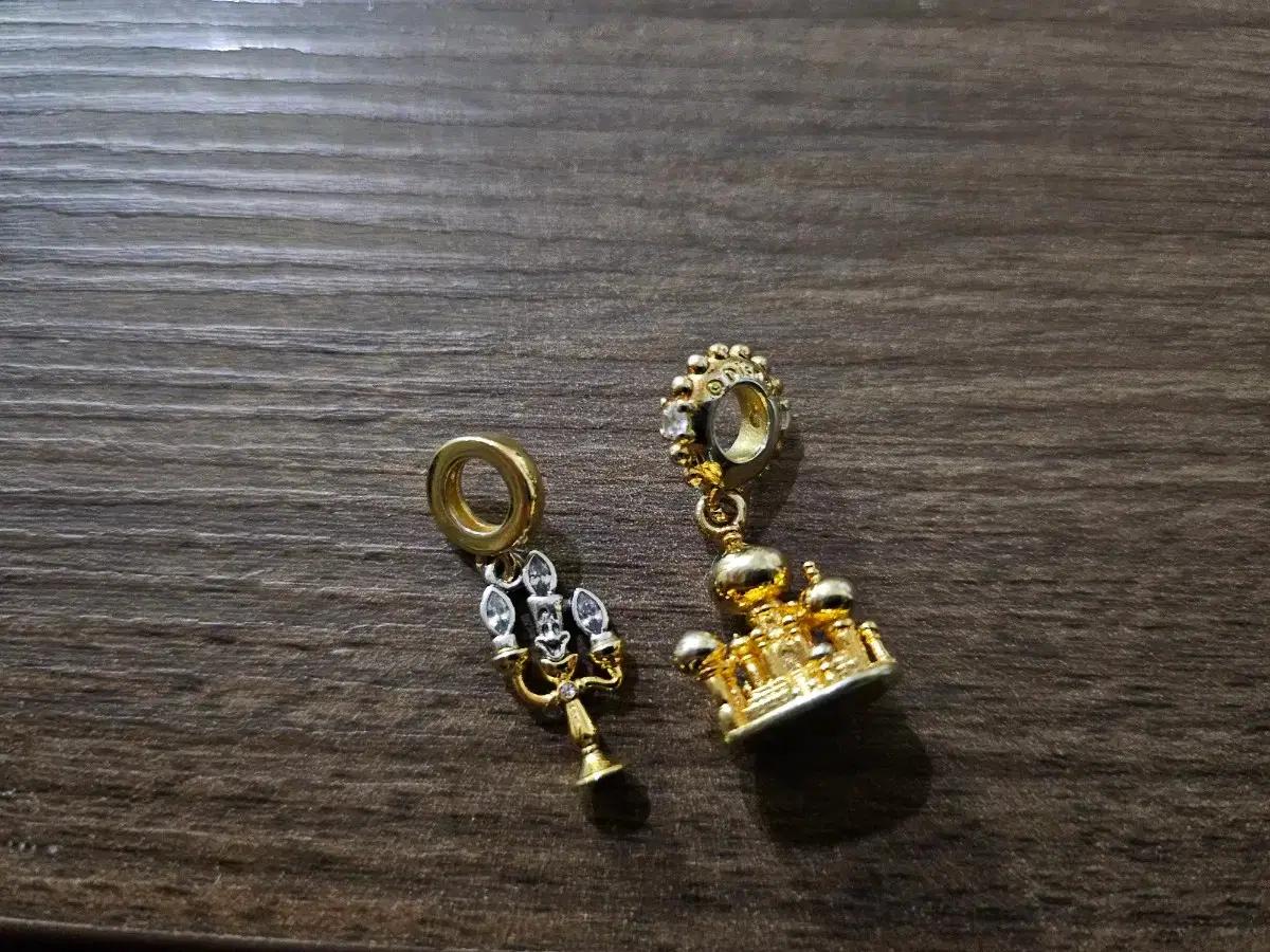 (재업/설명란) 판도라 참 골드 팔찌 디즈니 미녀와야수 알라딘