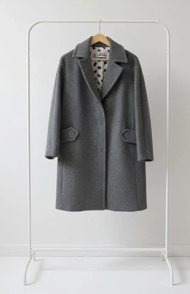 럭키슈에뜨 부엉이 안감 울100 %코트 38사이즈ㅡ드라이완료