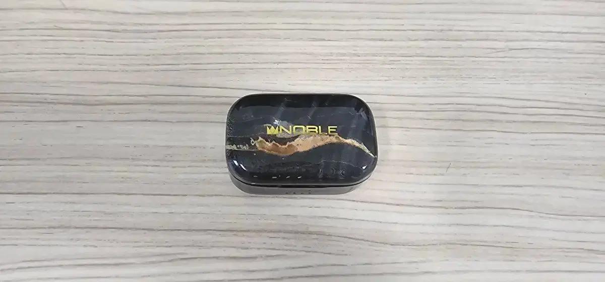 Noble Audio FoKus Prestige 블랙 이어폰