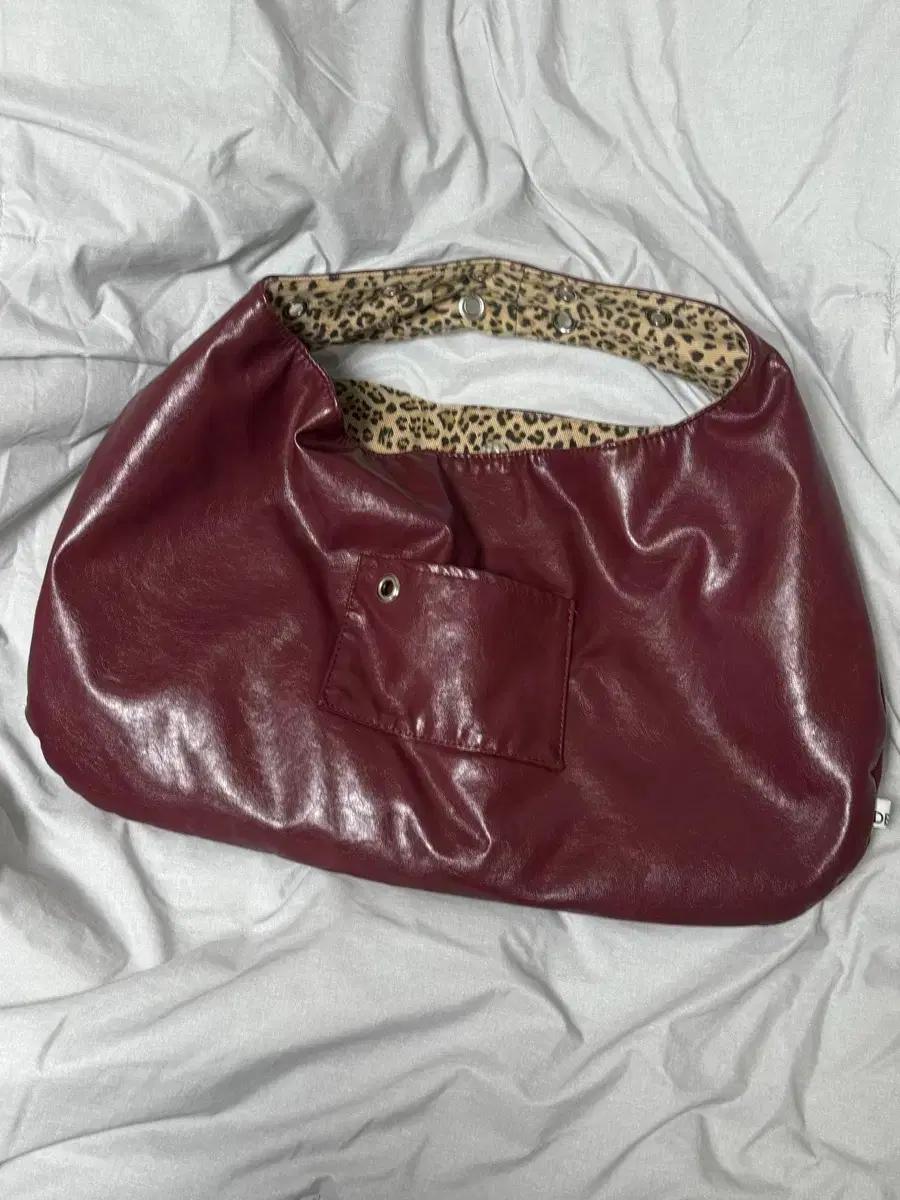 뎁크 가방 Depc EYELET LEATHER BAG (WINE)