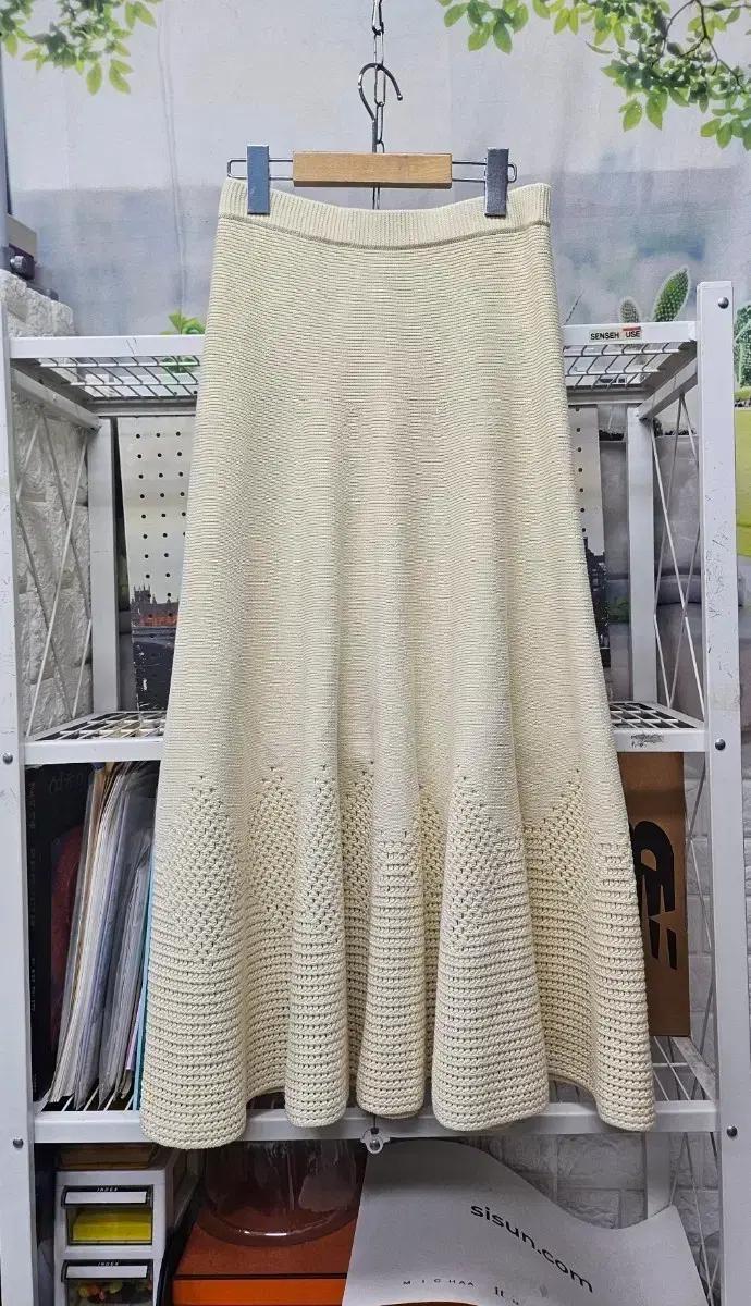 더캐시미어 여성 니트롱스커트 25 플레어스커트 AD14