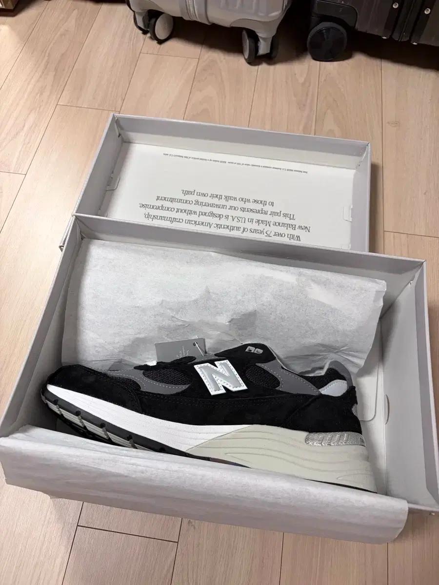 뉴발 992 블랙, US9