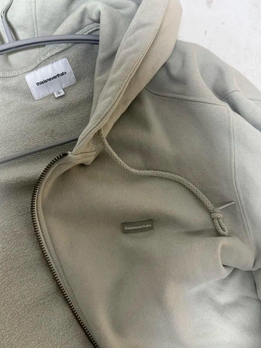 디스이즈네버댓 후드집업 s 스톤