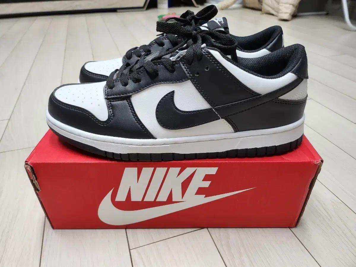 나이키 덩크로우 범고래 검흰280(새상폼)