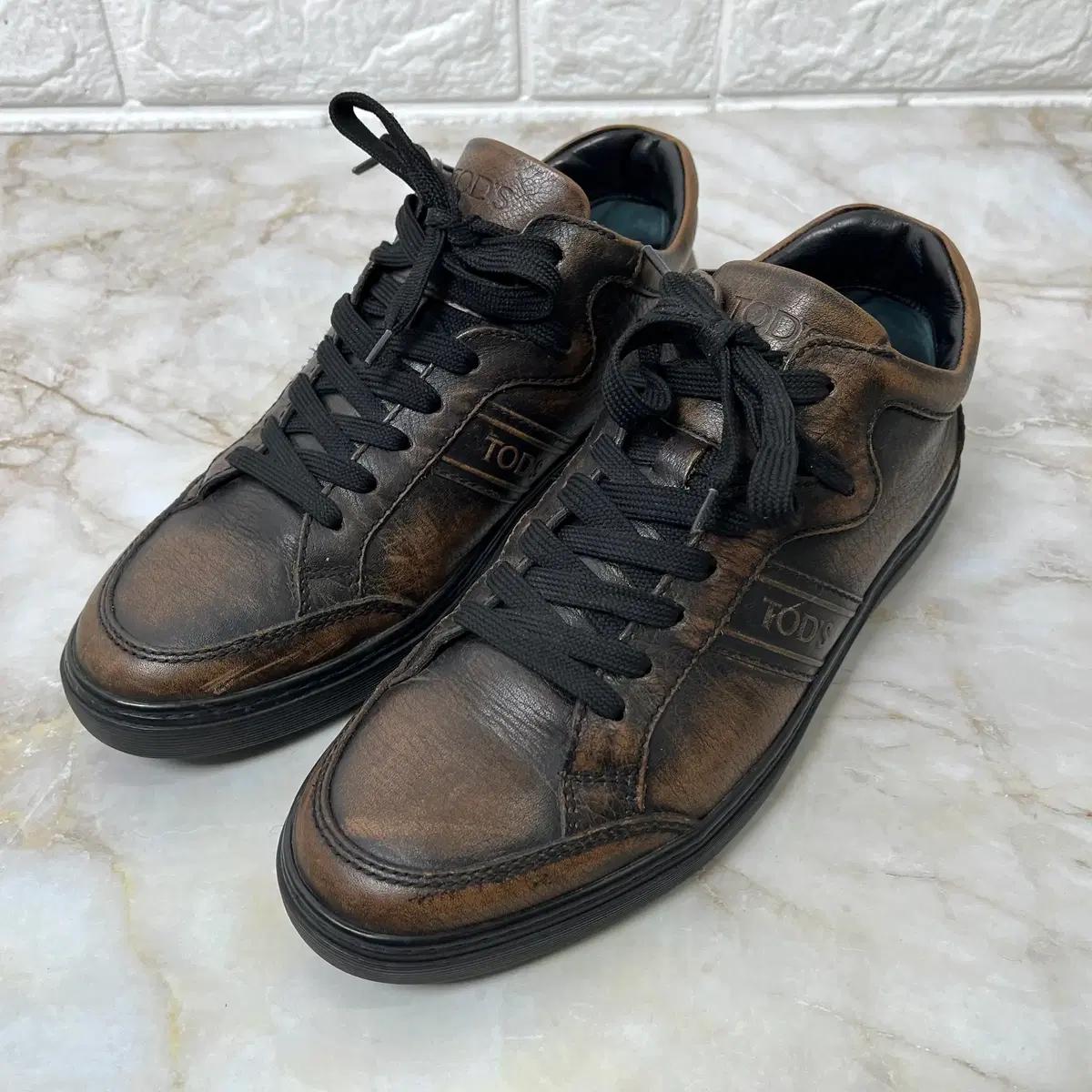 [255, 6] 토즈 빈티지워싱 남자 가죽 스니커즈