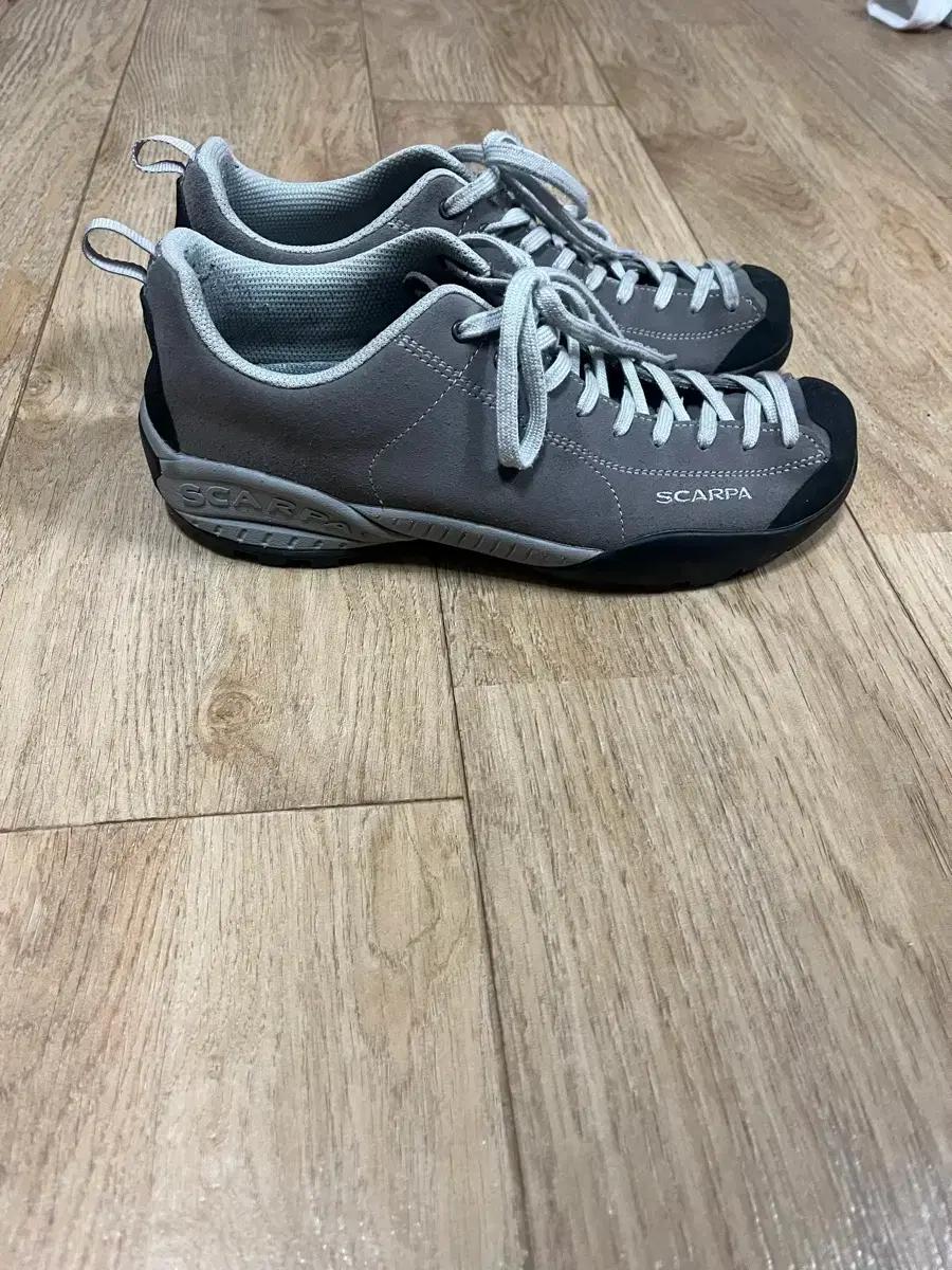 스카르파 모히토 스틸 그레이 270